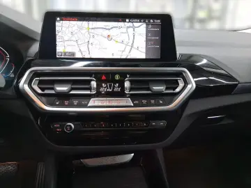 X3 xDrive20d Laser HeadUp Panoramadach Stop&Go P