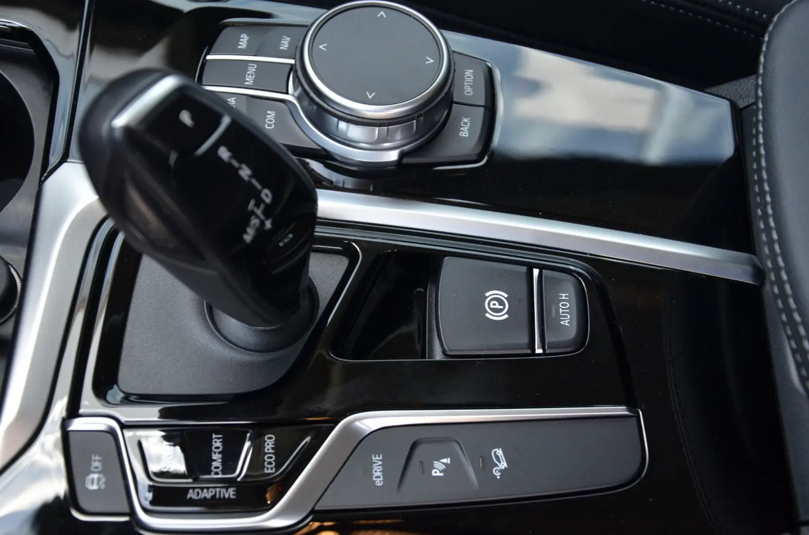 X3 xDrive 30e xLine Head-Up Sportsitze el.AHK