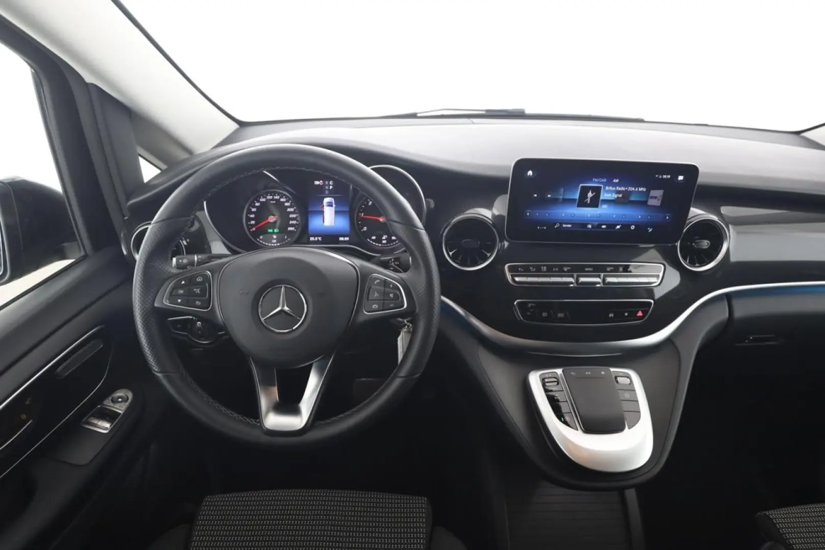 V 300 d Lang Night AUT LED Navi el.Heck SHZ AHK