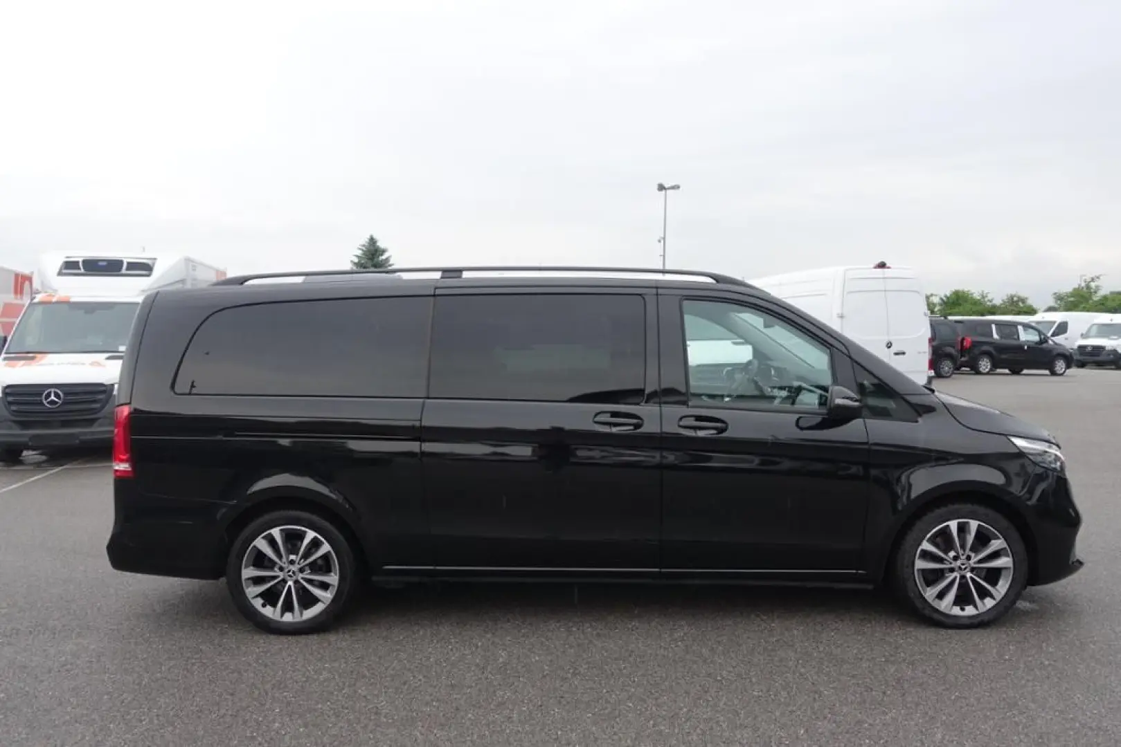 V 300 d AVANTGARDE extralang AIRMATIC 2xel.Türe