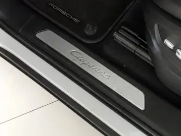 Porsche Cayenne 3.0 V6 Turbo 340CP 2019 Porsche Approved