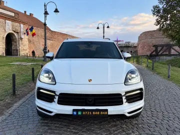 Porsche Cayenne 2019   340CP   Sport Chrono   Panoramic