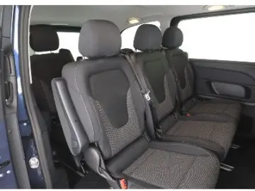 V 220 d kompakt Distr AHK PRE-SAFE Kamera Mopf