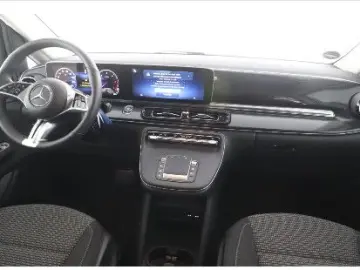 V 220 d kompakt Distr AHK PRE-SAFE Kamera Mopf