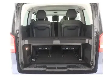 V 220 d kompakt Distr AHK PRE-SAFE Kamera Mopf