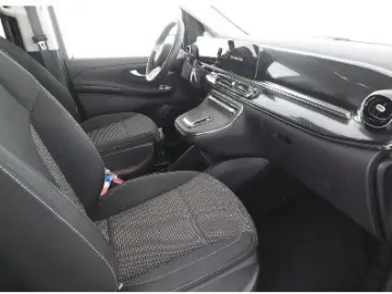 V 220 d kompakt Distr AHK PRE-SAFE Kamera Mopf