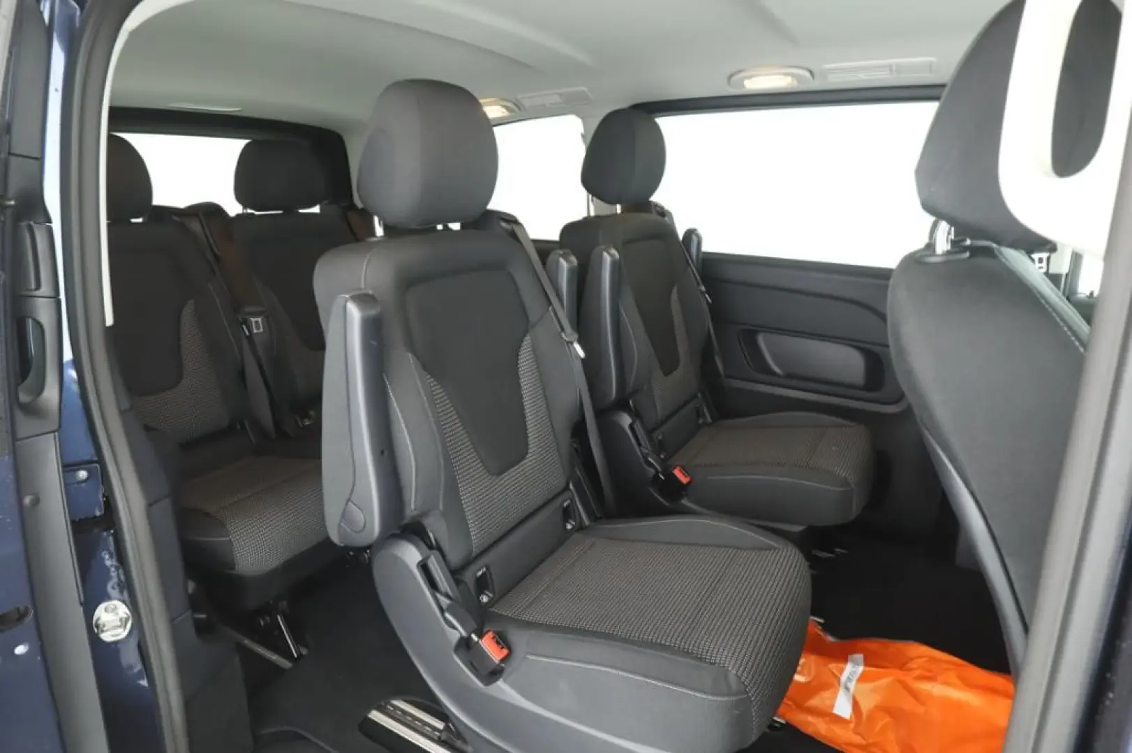 V 220 d Distronic Lenkradheizung AHK2.5t