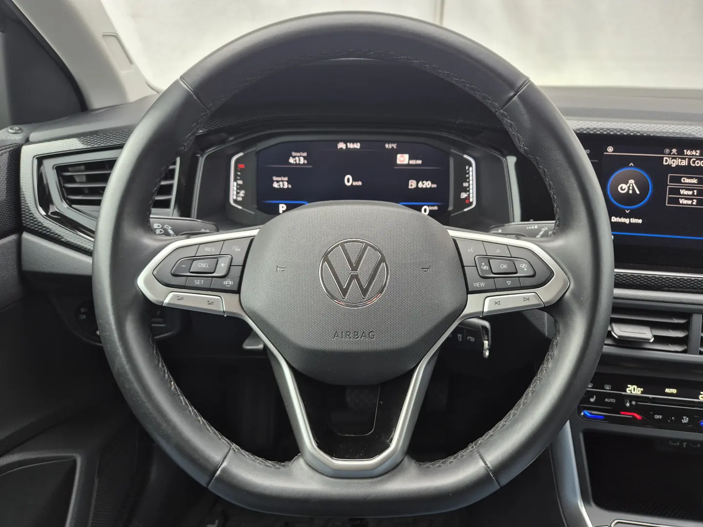 Volkswagen Taigo 1.0 TSI 110 CP DSG Life 2024