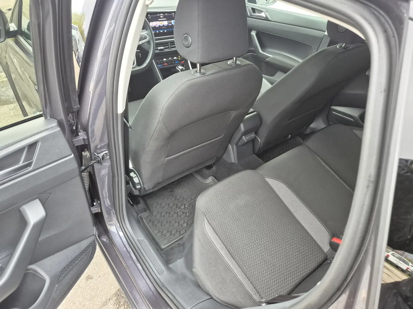 Volkswagen Taigo 1.0 TSI 110 CP DSG Life 2024