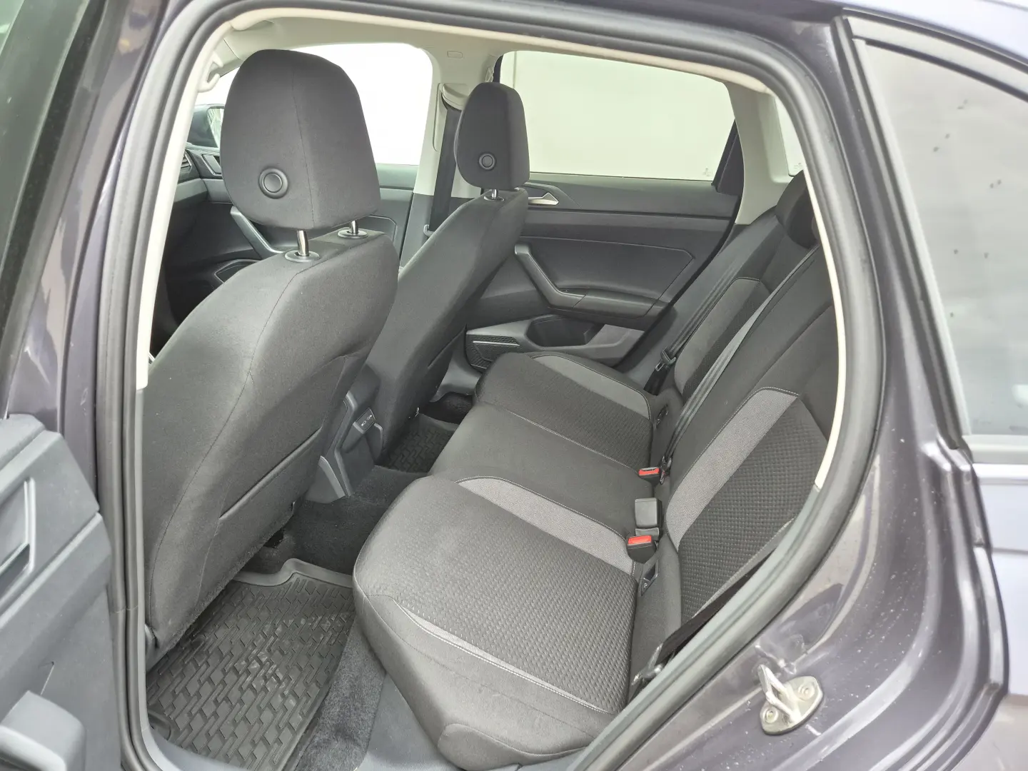 Volkswagen Taigo 1.0 TSI 110 CP DSG Life 2024