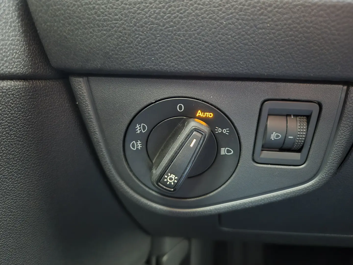 Volkswagen Taigo 1.0 TSI 110 CP DSG Life 2024