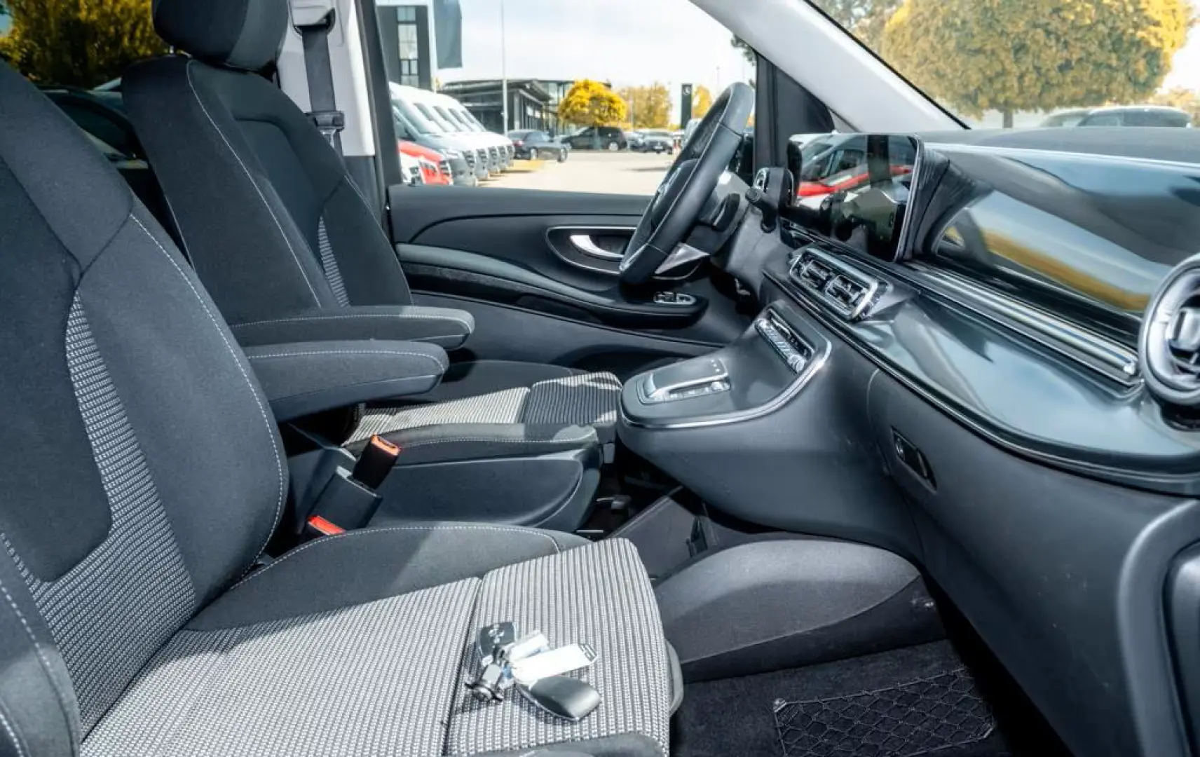 V 220 STYLE AHK LED MBUX NAVI KLIMA