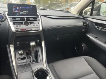 NX 300h Amazing Edition LED SHZ PDC