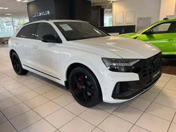 Q8 60 TFSIe S LINE NAVI K-360 B&O S-CLOSE 22ZOLL