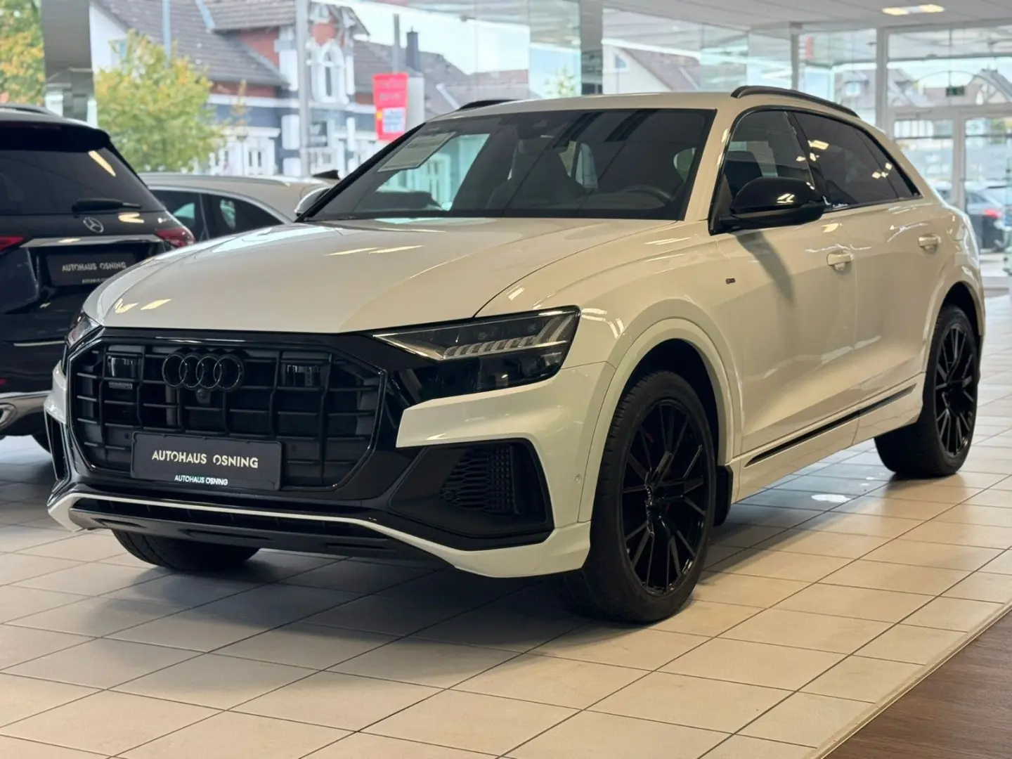 Q8 60 TFSIe S LINE NAVI K-360 B&O S-CLOSE 22ZOLL