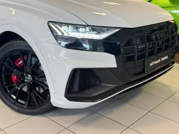 Q8 60 TFSIe S LINE NAVI K-360 B&O S-CLOSE 22ZOLL