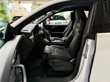 Q8 60 TFSIe S LINE NAVI K-360 B&O S-CLOSE 22ZOLL