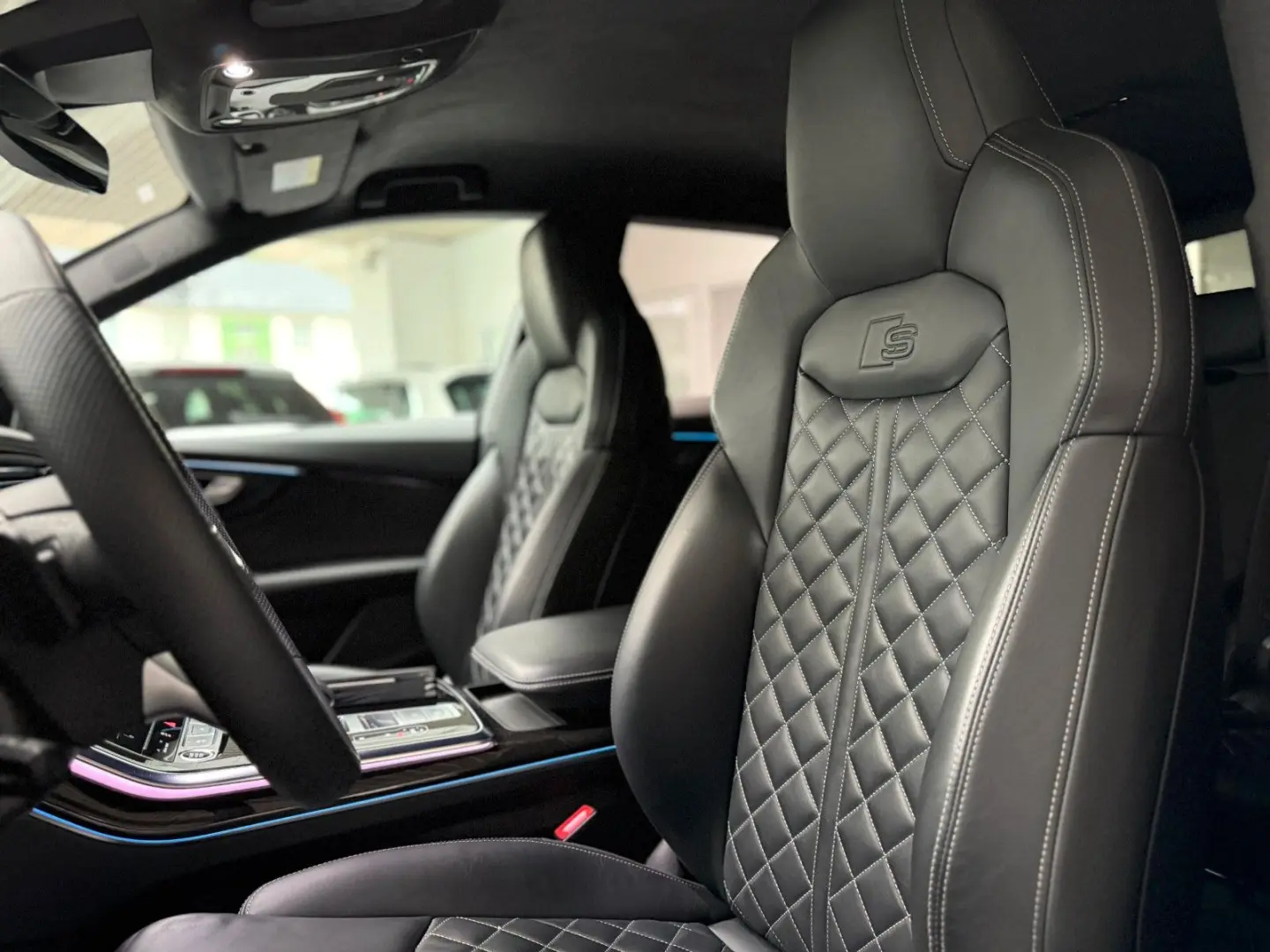 Q8 60 TFSIe S LINE NAVI K-360 B&O S-CLOSE 22ZOLL