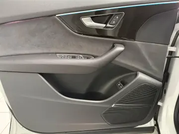 Q8 60 TFSIe S LINE NAVI K-360 B&O S-CLOSE 22ZOLL