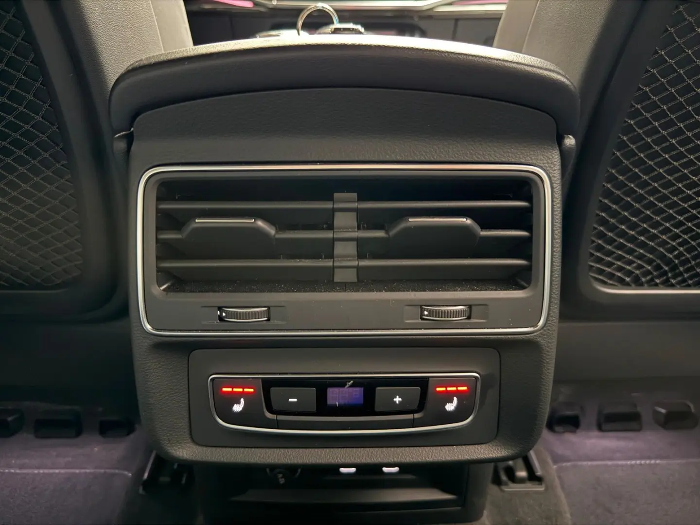 Q8 60 TFSIe S LINE NAVI K-360 B&O S-CLOSE 22ZOLL