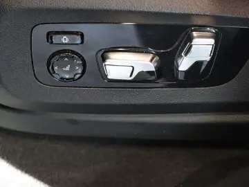 BMW X6 xDrive40d M Sport Panno Head-UP  22  LM