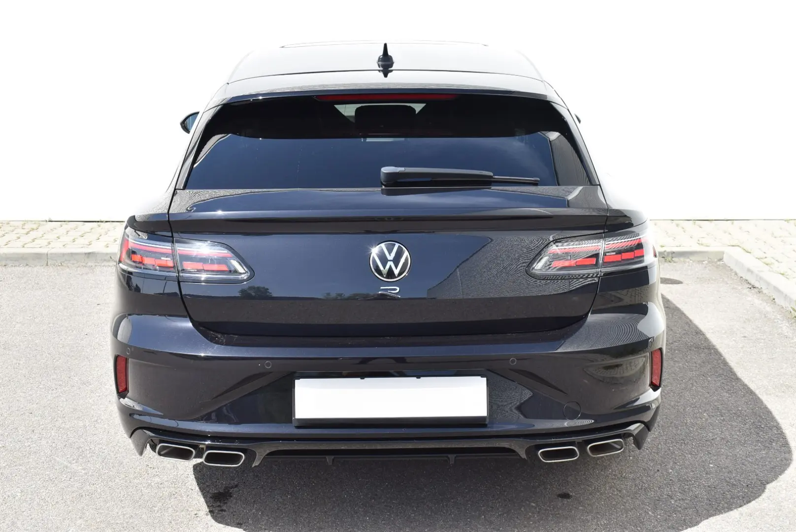 VW Arteon SB R TSI 4MOTION DSG
