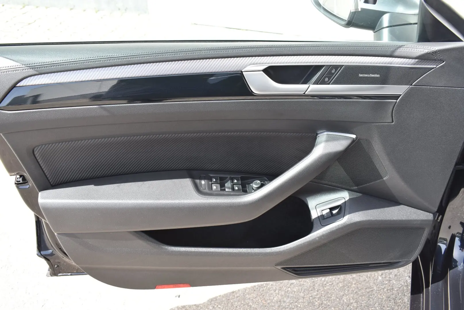 VW Arteon SB R TSI 4MOTION DSG