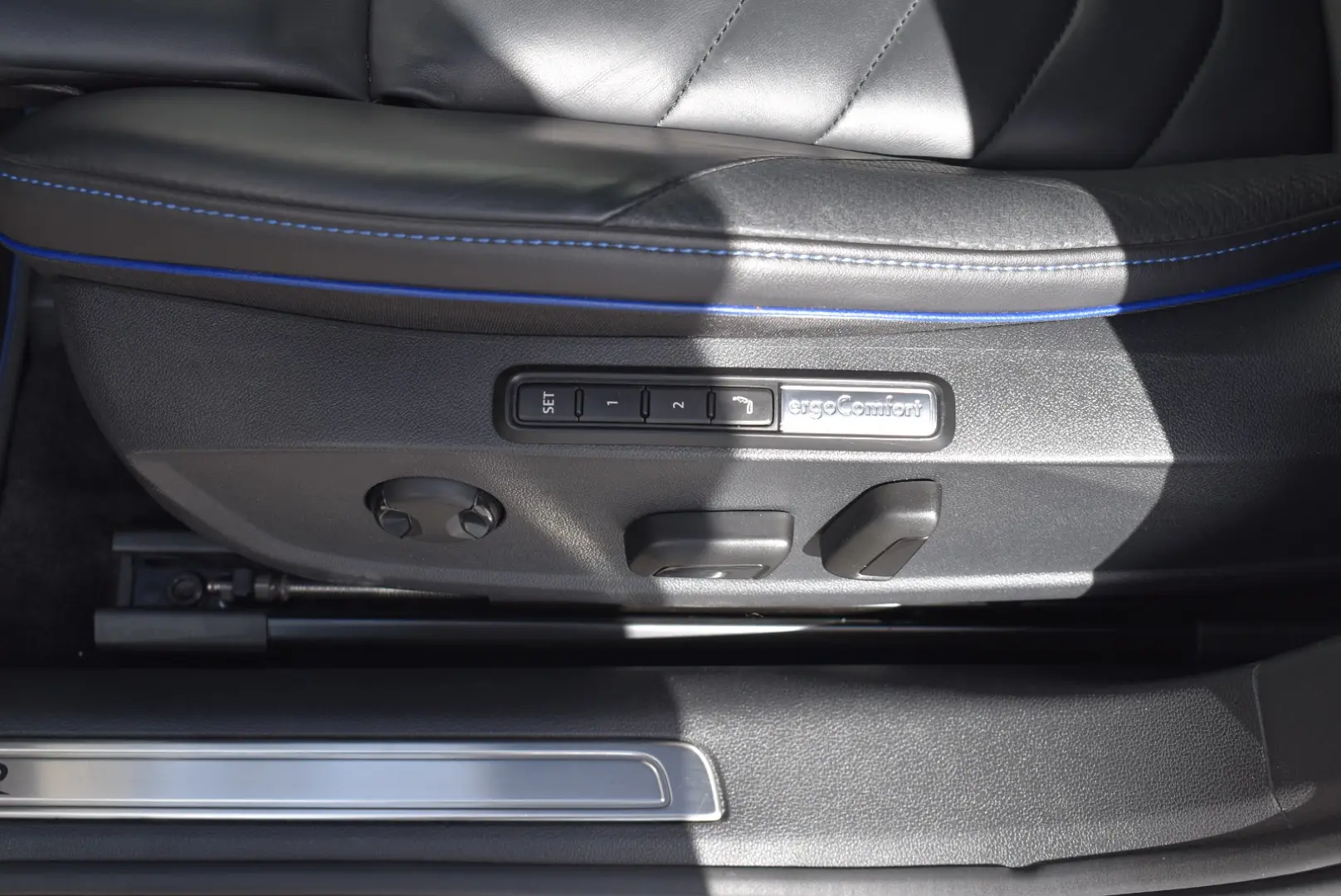 VW Arteon SB R TSI 4MOTION DSG