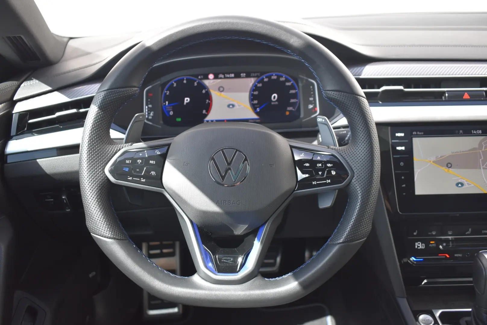 VW Arteon SB R TSI 4MOTION DSG