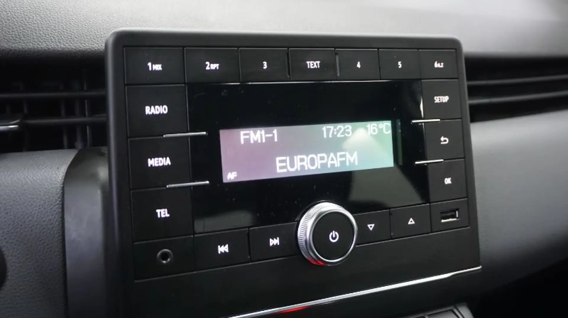 RENAULT CLIO 1.0 SCe 65 Authentic