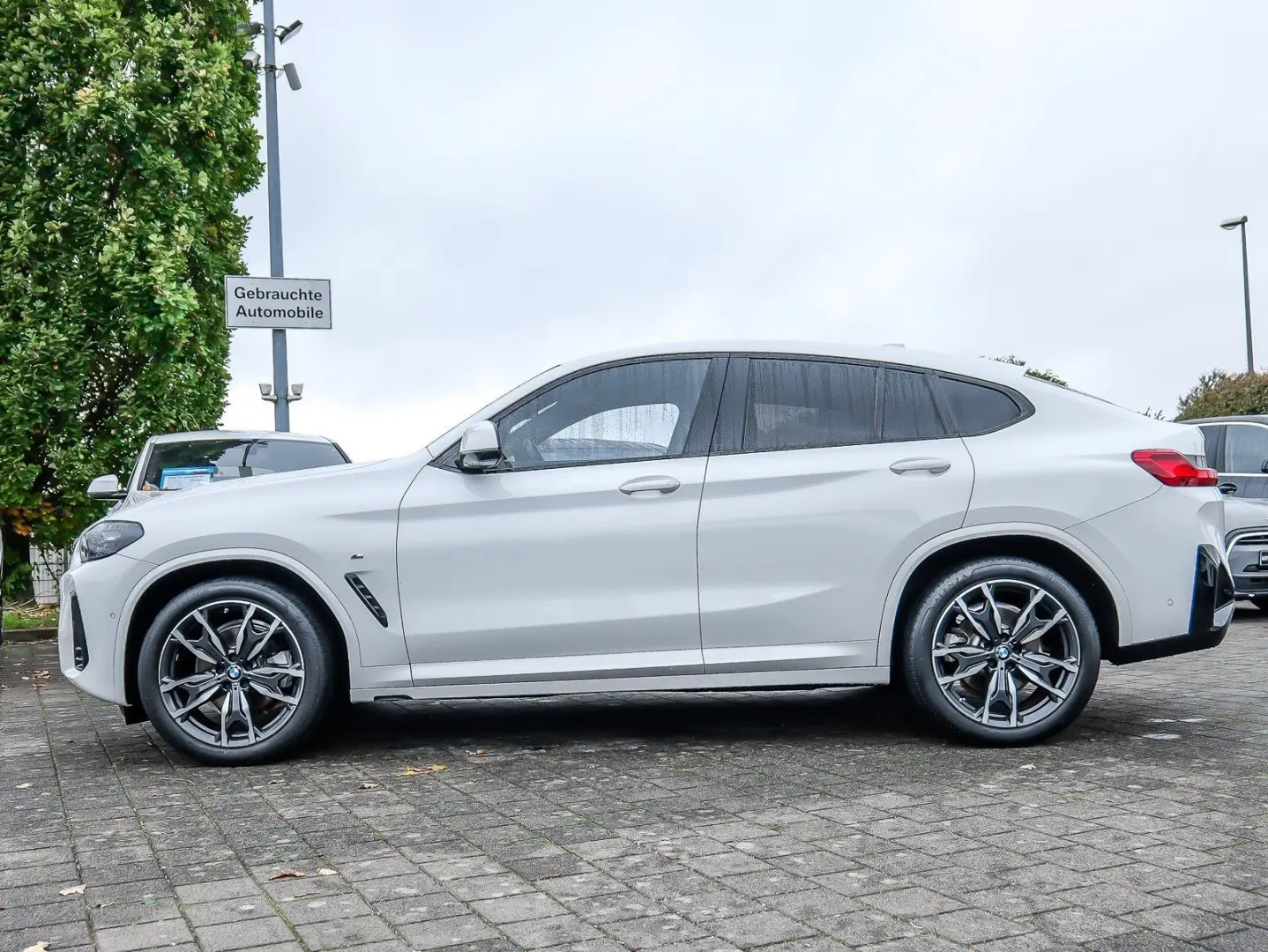 X4 xDrive20d M Sport AHK RFK NAVI Standh. LED