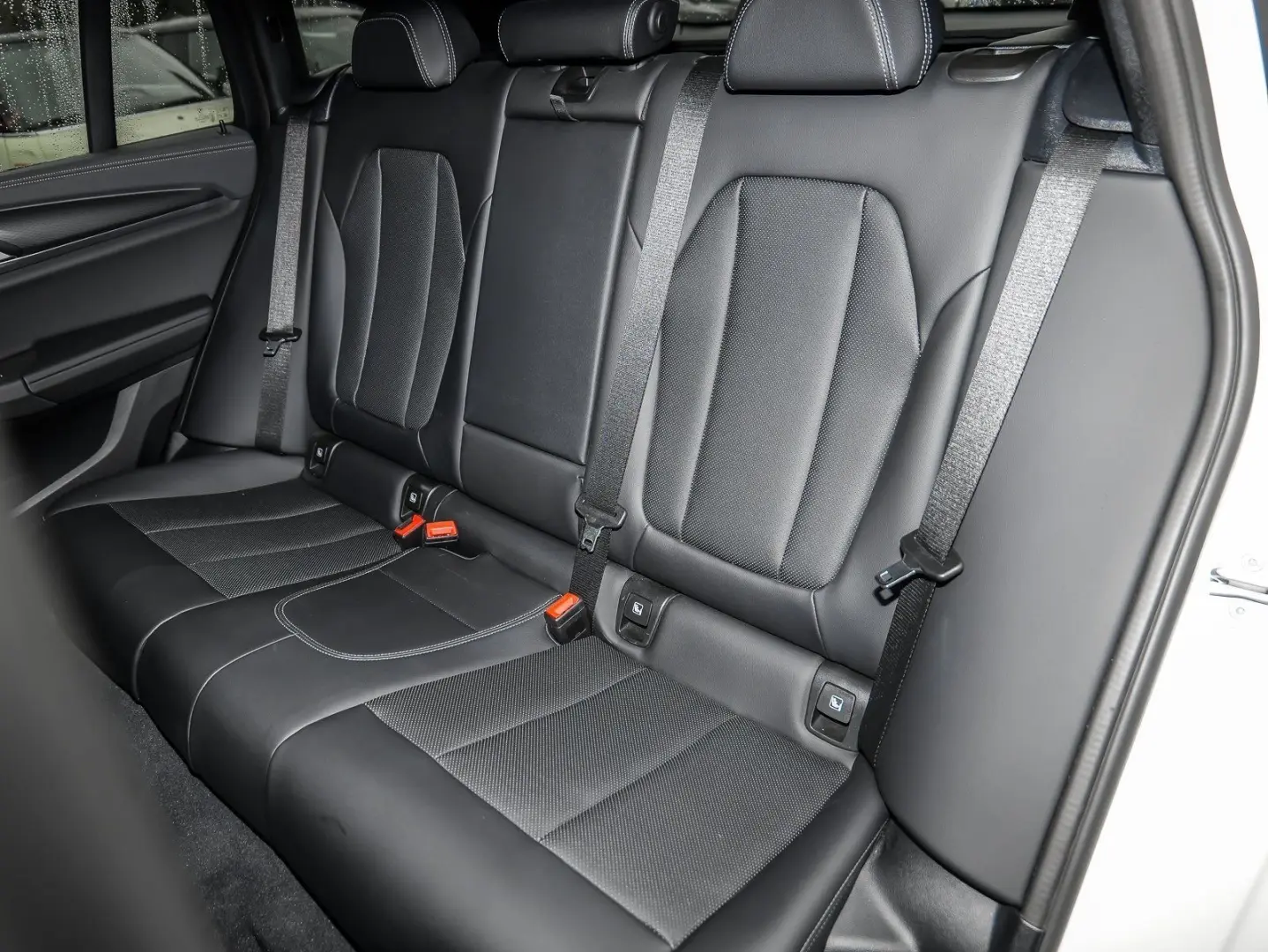 X4 xDrive20d M Sport AHK RFK NAVI Standh. LED