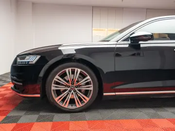 Audi A8 L