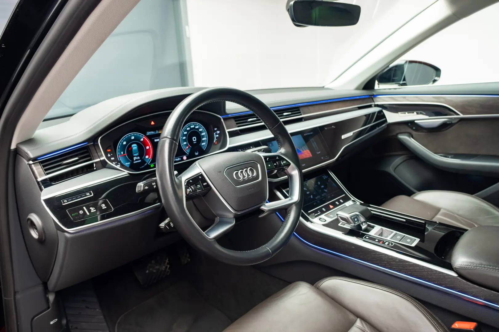 Audi A8 L