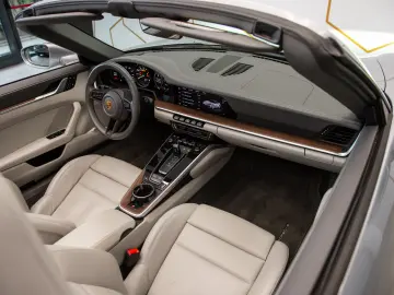Porsche 911 Carrera Cabriolet 3.0 PDK