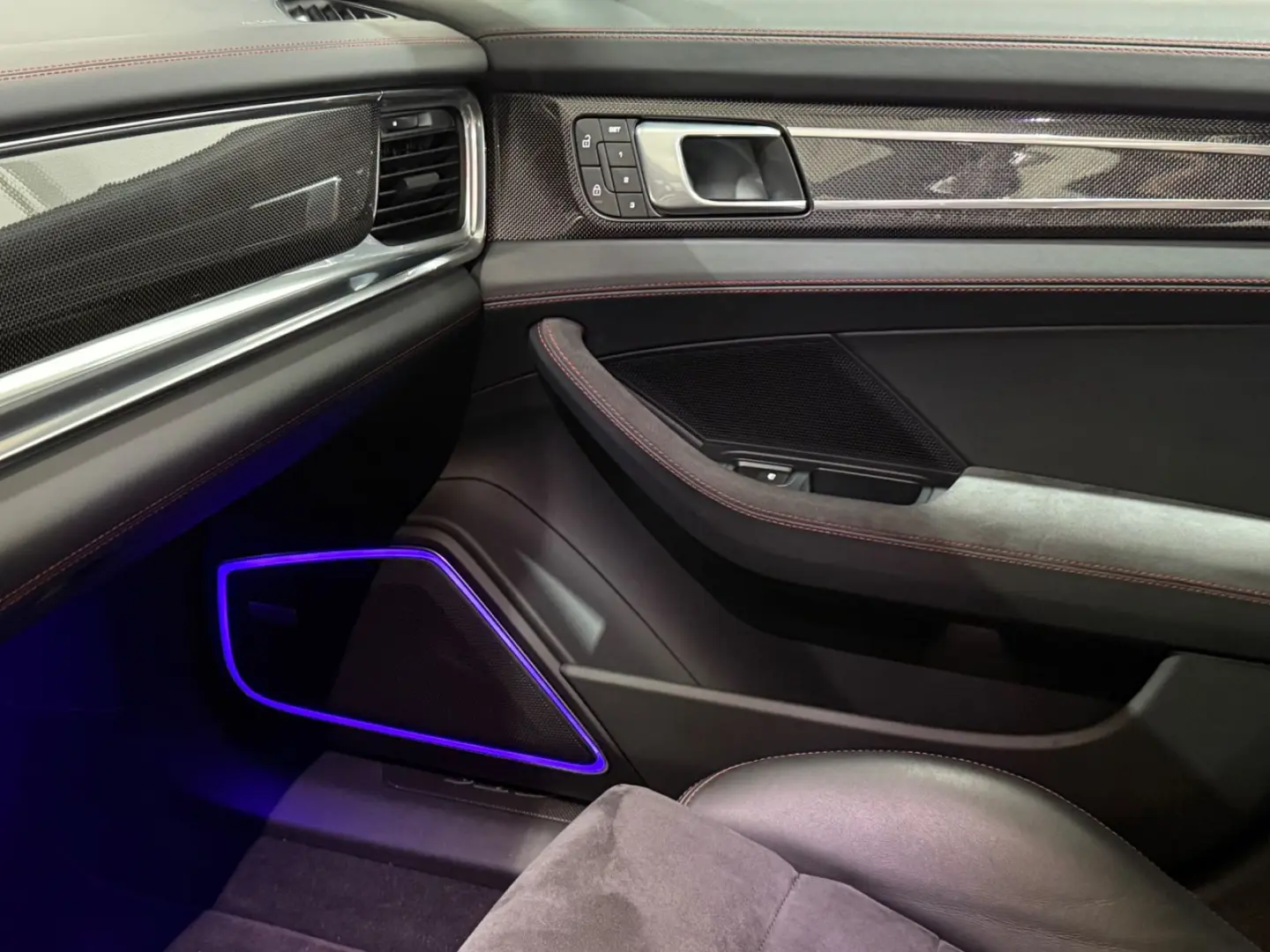 Panamera GTS Pano Carbon Sport Chrono Sport Des.