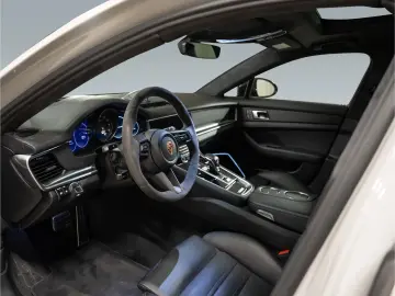 Panamera GTS Sport Turismo BOSE Surround View
