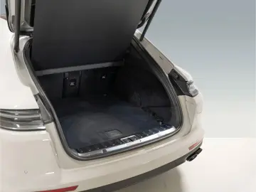 Panamera GTS Sport Turismo BOSE Surround View