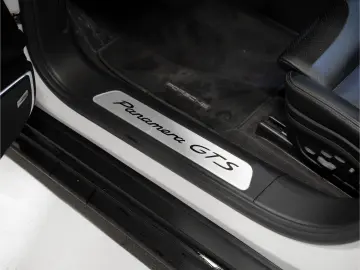 Panamera GTS Sport Turismo BOSE Surround View