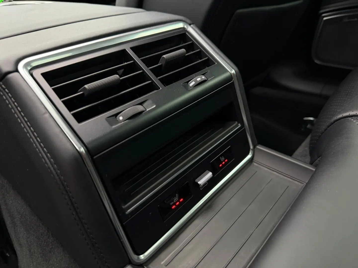 Panamera 4E-Hybrid Sport Turismo   Sport Pack