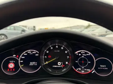 Panamera 4E-Hybrid Sport Turismo   Sport Pack