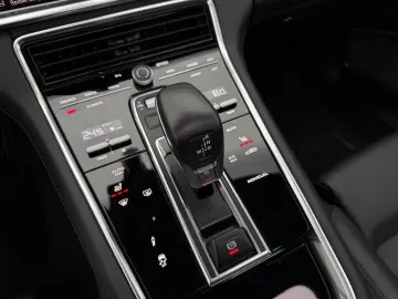 Panamera 4E-Hybrid Sport Turismo   Sport Pack