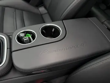 Panamera 4E-Hybrid Sport Turismo   Sport Pack