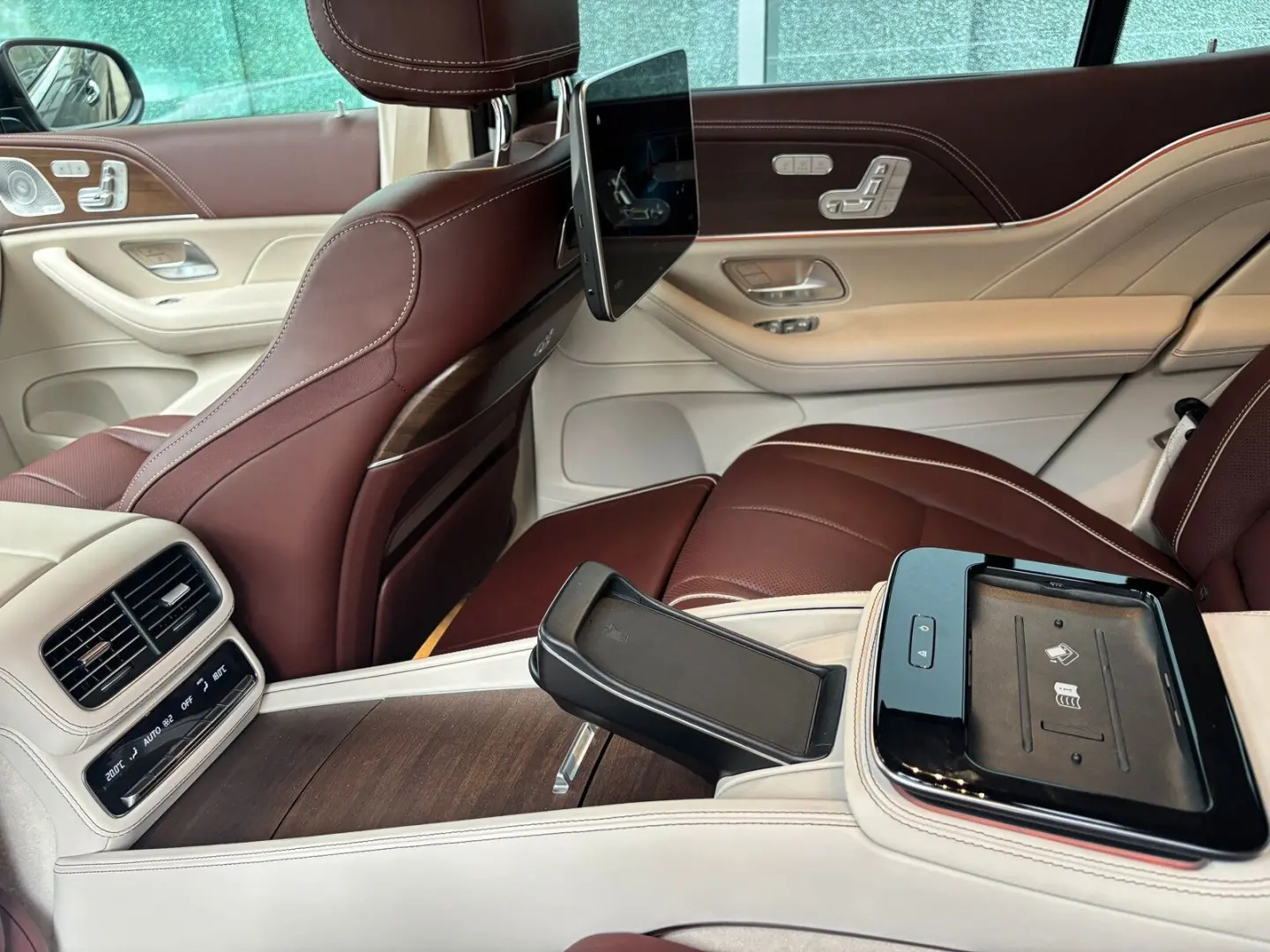 Mercedes-Maybach GLS 600 FIRST CLASS DESIGNO