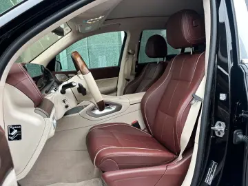 Mercedes-Maybach GLS 600 FIRST CLASS DESIGNO