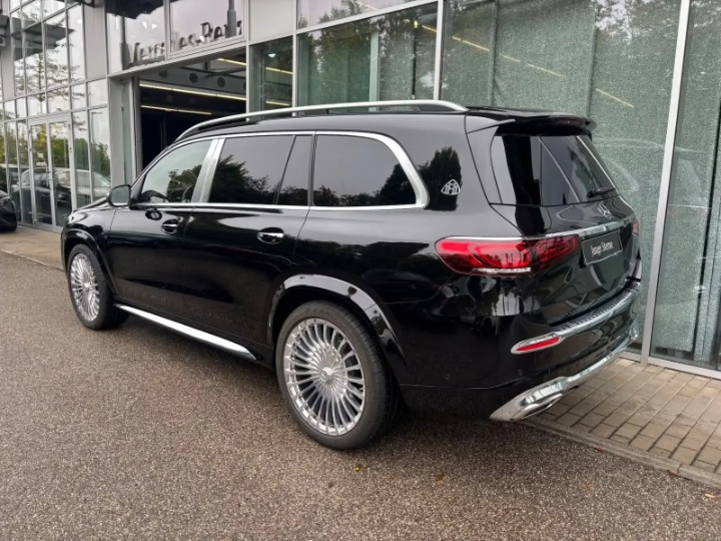 Mercedes-Maybach GLS 600 FIRST CLASS DESIGNO