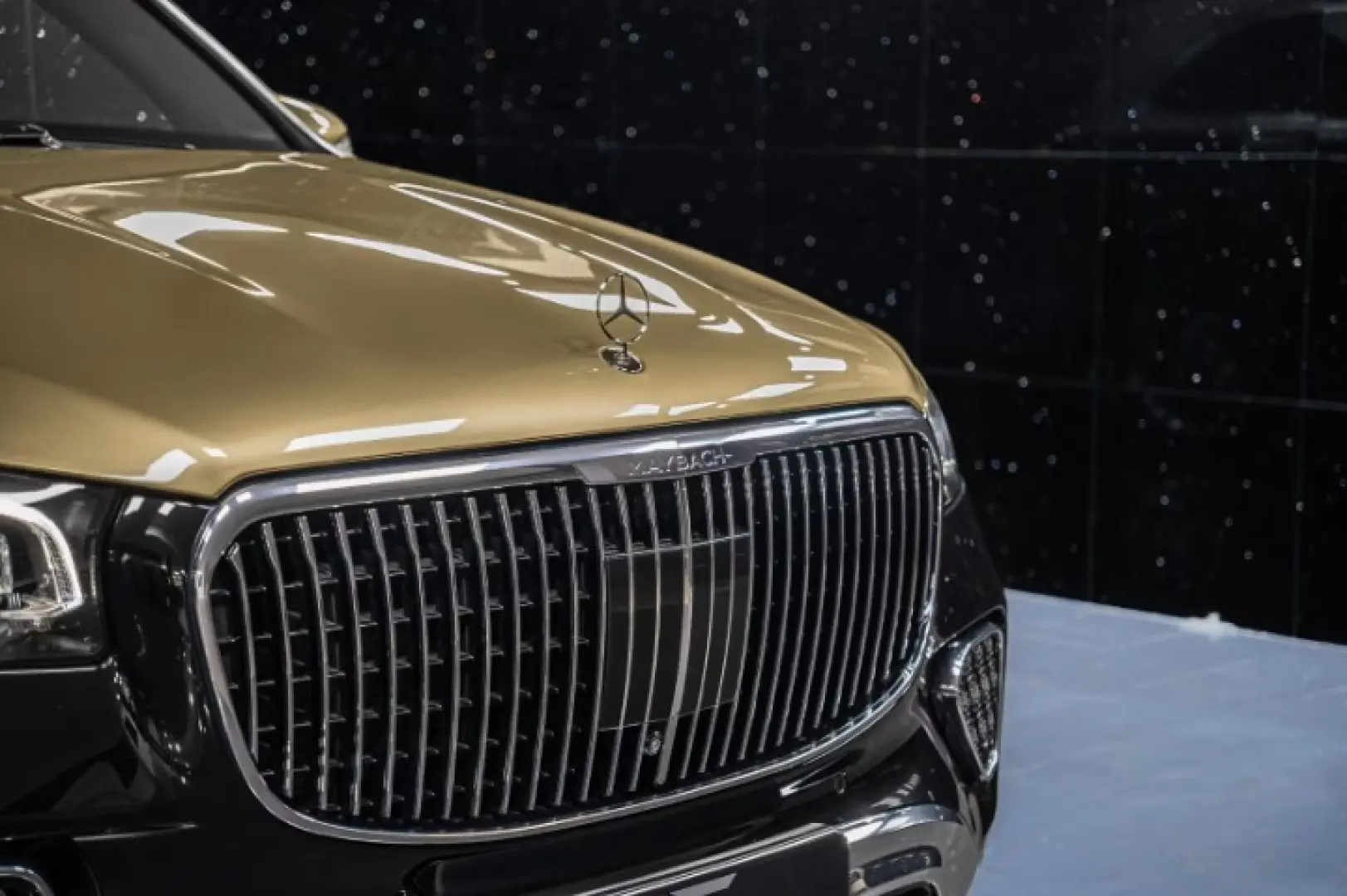 Mercedes GLS 600 Maybach Two-tone First Class FACELIFT