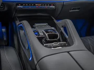 Mercedes GLS 600 Maybach Two-tone First Class FACELIFT