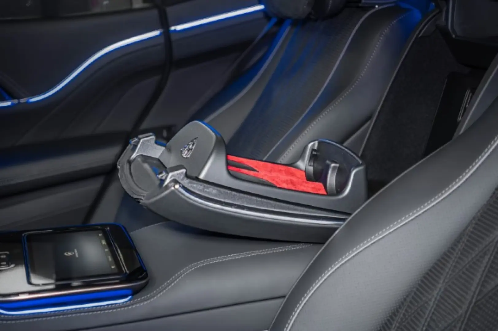 Mercedes GLS 600 Maybach Two-tone First Class FACELIFT