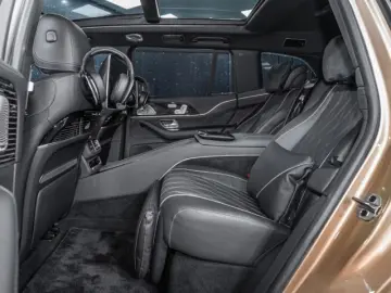 Mercedes GLS 600 Maybach Two-tone First Class FACELIFT